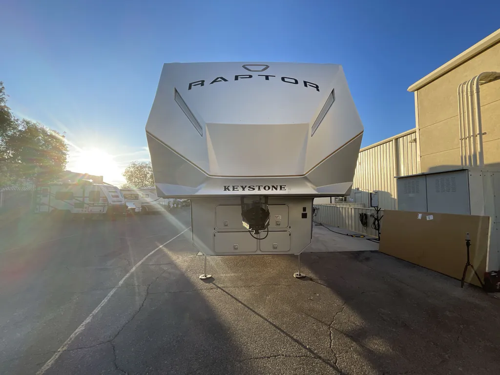 2026 Keystone Raptor 415, Photos photo 4