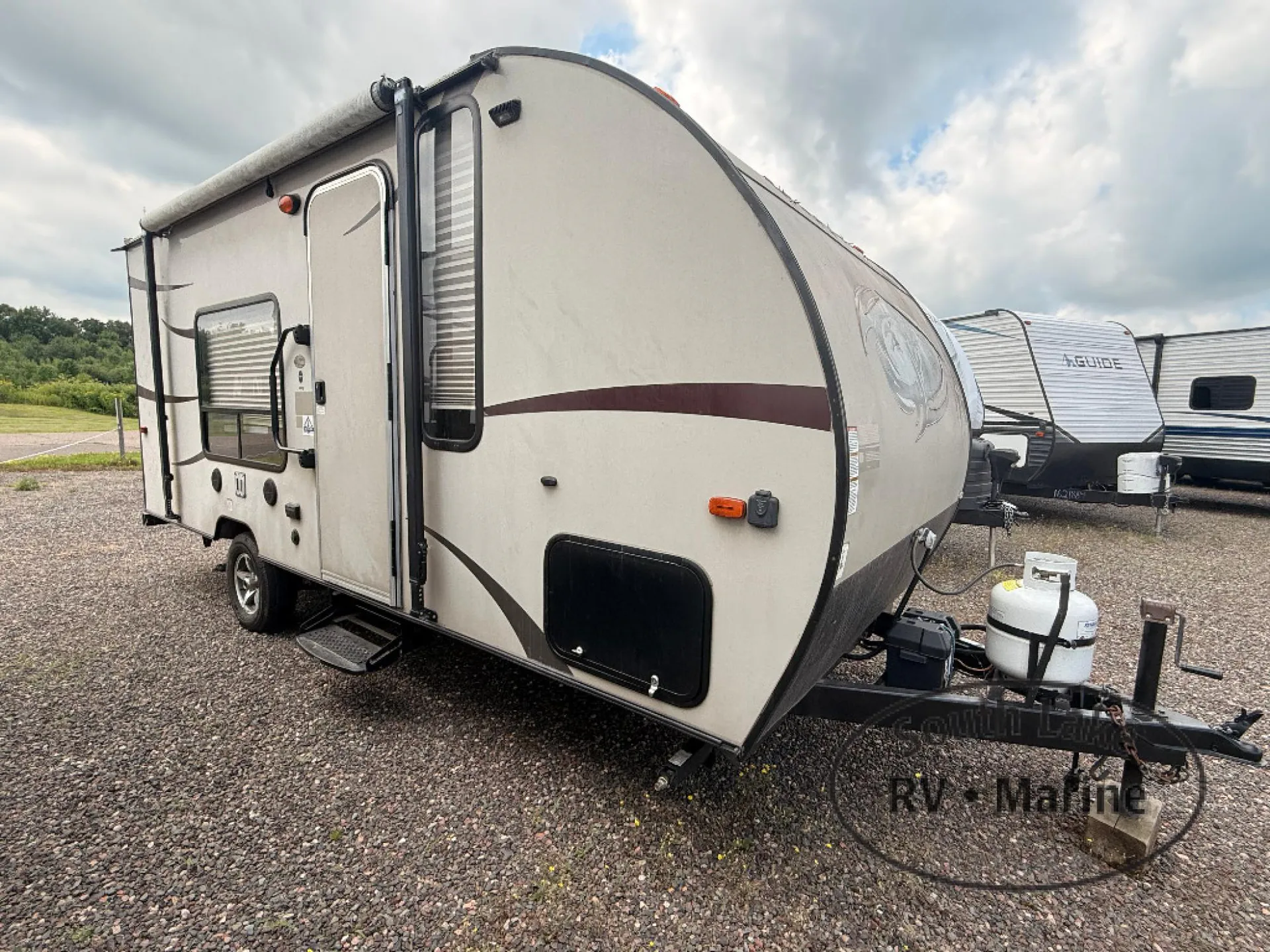2016 Forest River Cherokee Wolf Pup 16FQ - Photo 3