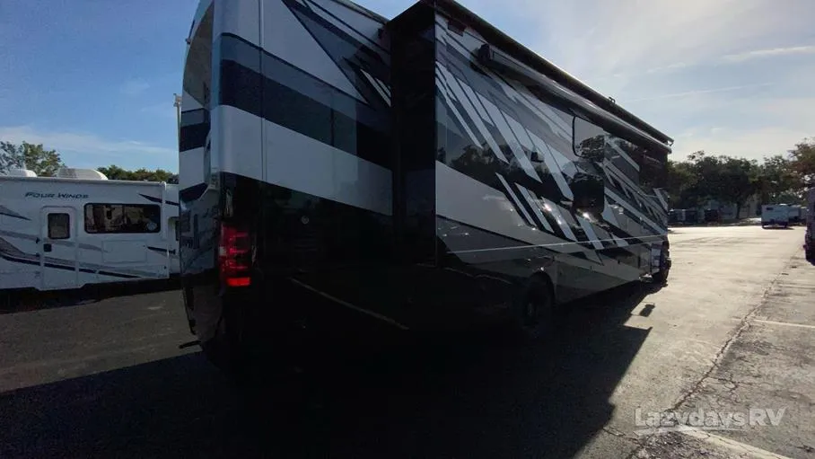 2026 Thor Motor Coach Inception 38XL - Photo 3