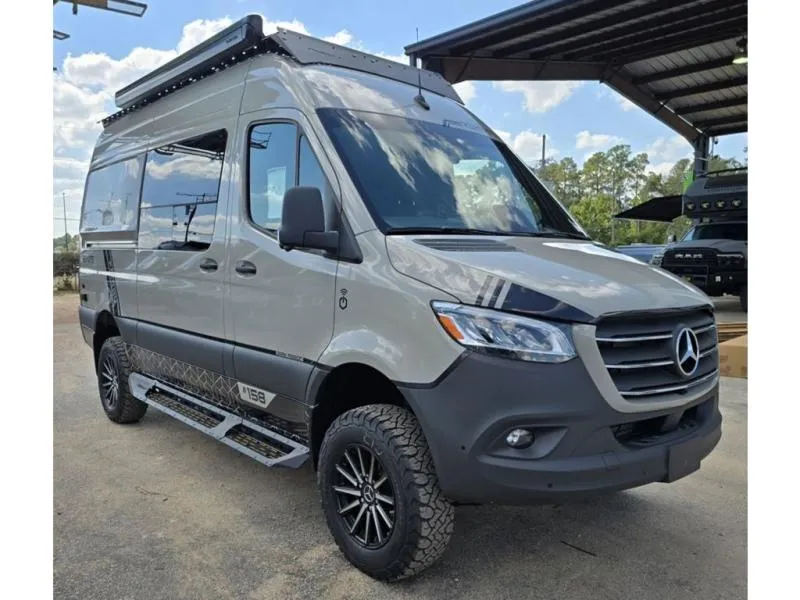 2026 Remote Van Friday 144WB - Main photo