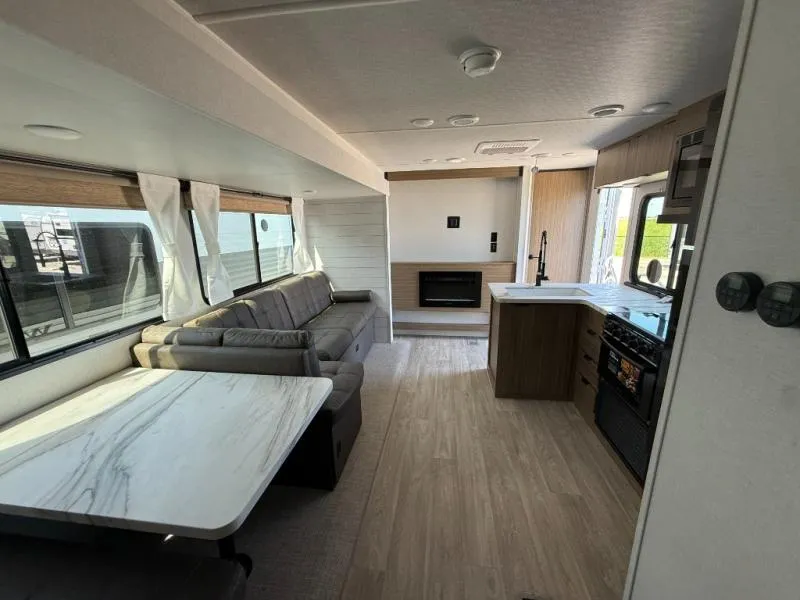 2027 Forest River Wildwood 31KQBTS - Photo 4