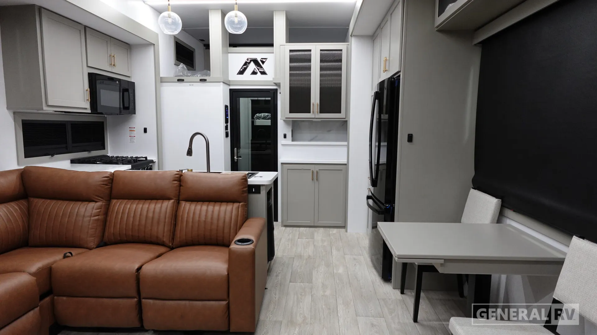 2026 Axiom Vendetta V4250 - Photo 3