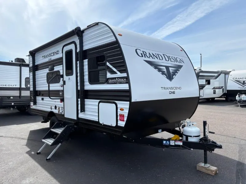 2027 Grand Design Transcend One 151BH - Photo 2