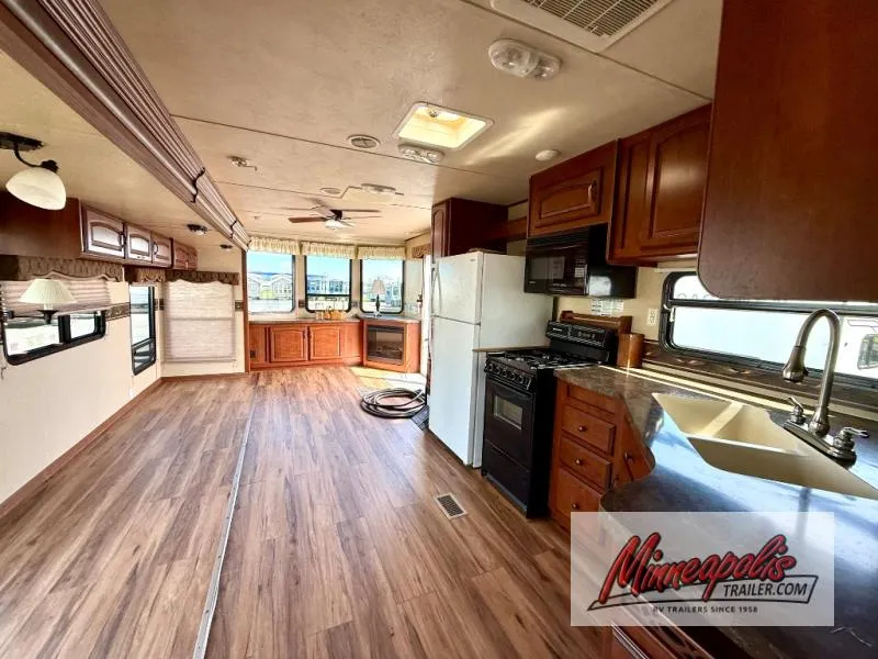 2012 Forest River RV Salem Villa Estate 402FLFB - Photo 2