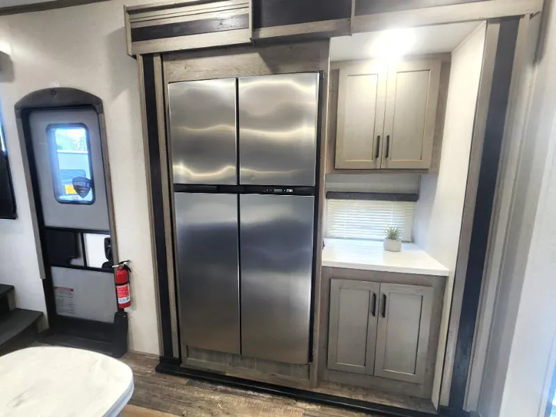 2021 Keystone Raptor 429, Photos photo 23