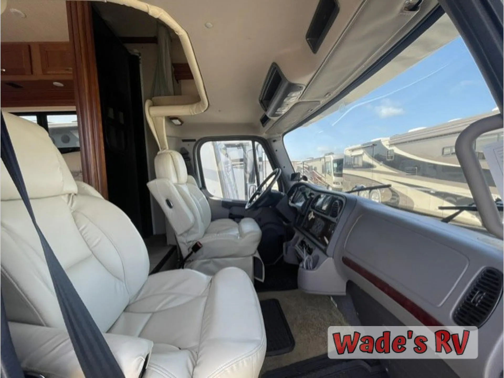 2018 Jayco Seneca 37RB - Photo 4