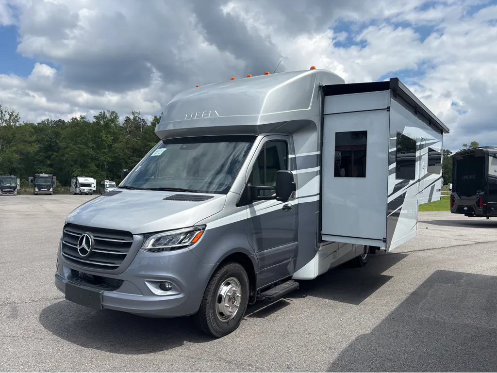 2026 Tiffin Wayfarer 25 XPW, Photos photo 3