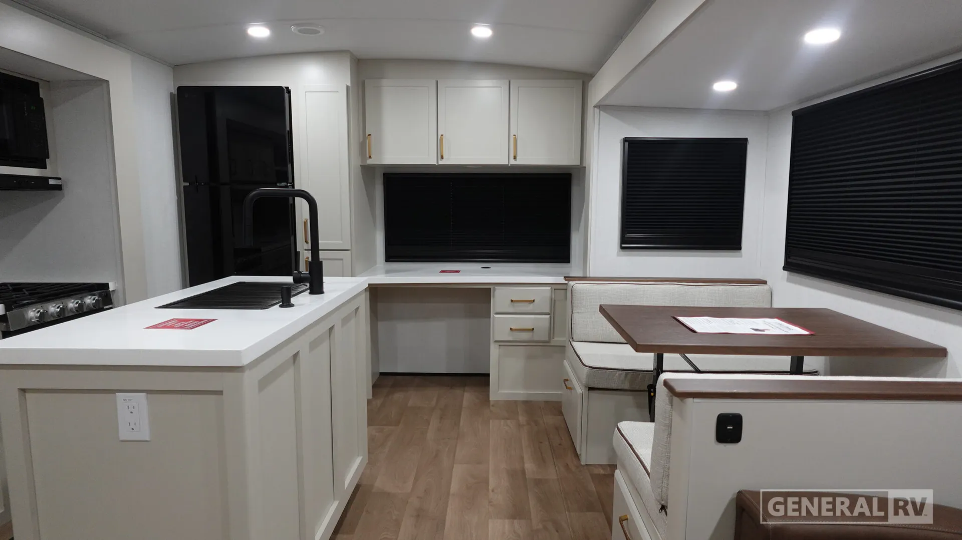 2027 Grand Design Imagine 2670MK - Photo 3