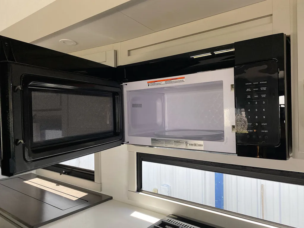 2025 Brinkley Model Z 3515, Photos photo 16