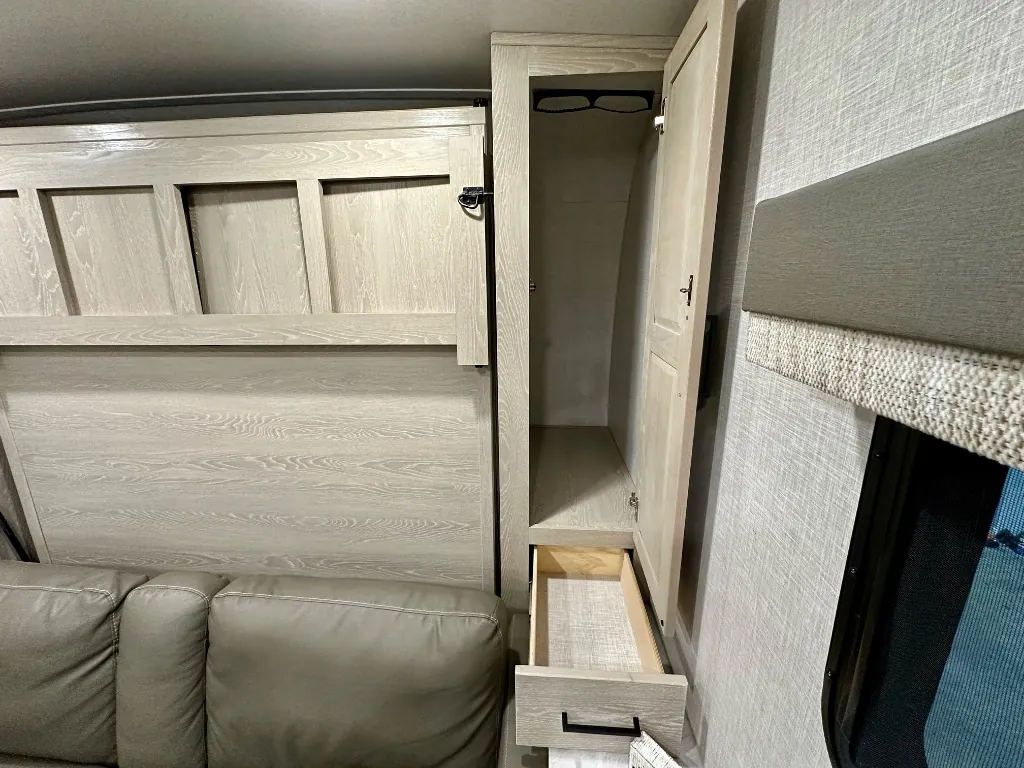 2023 Forest River Flagstaff Micro Lite 25BRDS, Photos photo 7