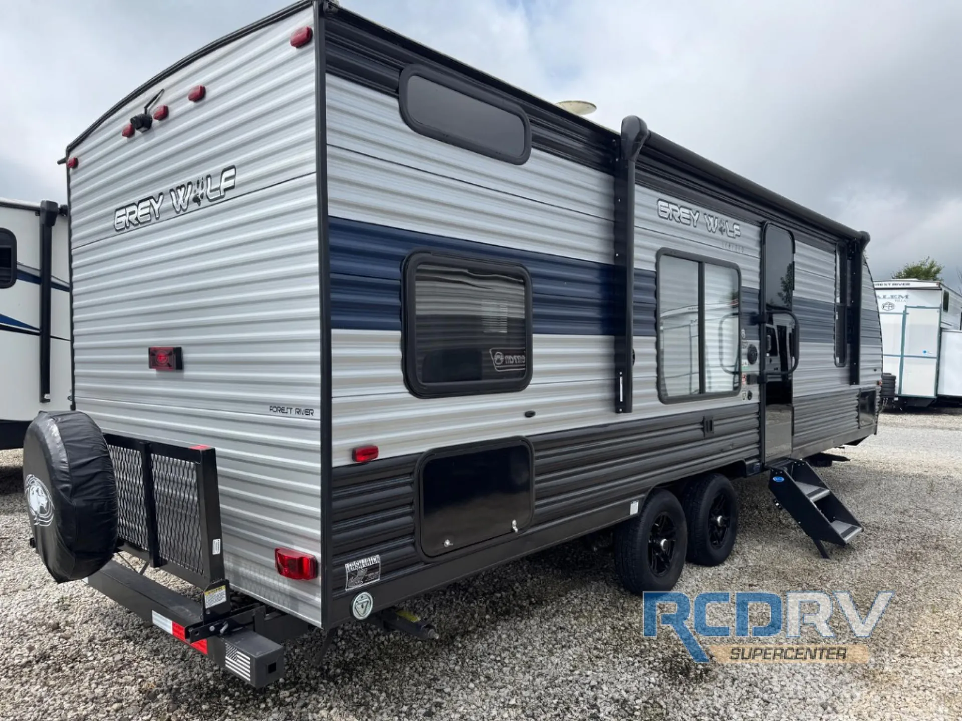 2021 Forest River Cherokee Grey Wolf 26DJSE — Photo 5