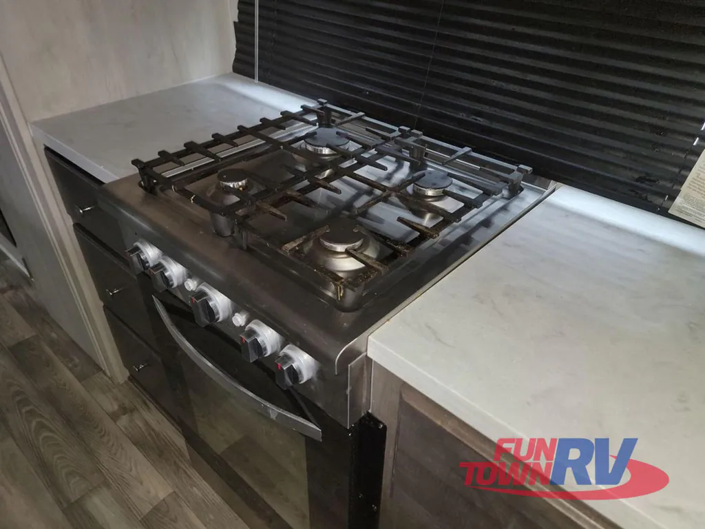 2023 Forest River Cardinal Luxury 380RLX, Photos photo 21