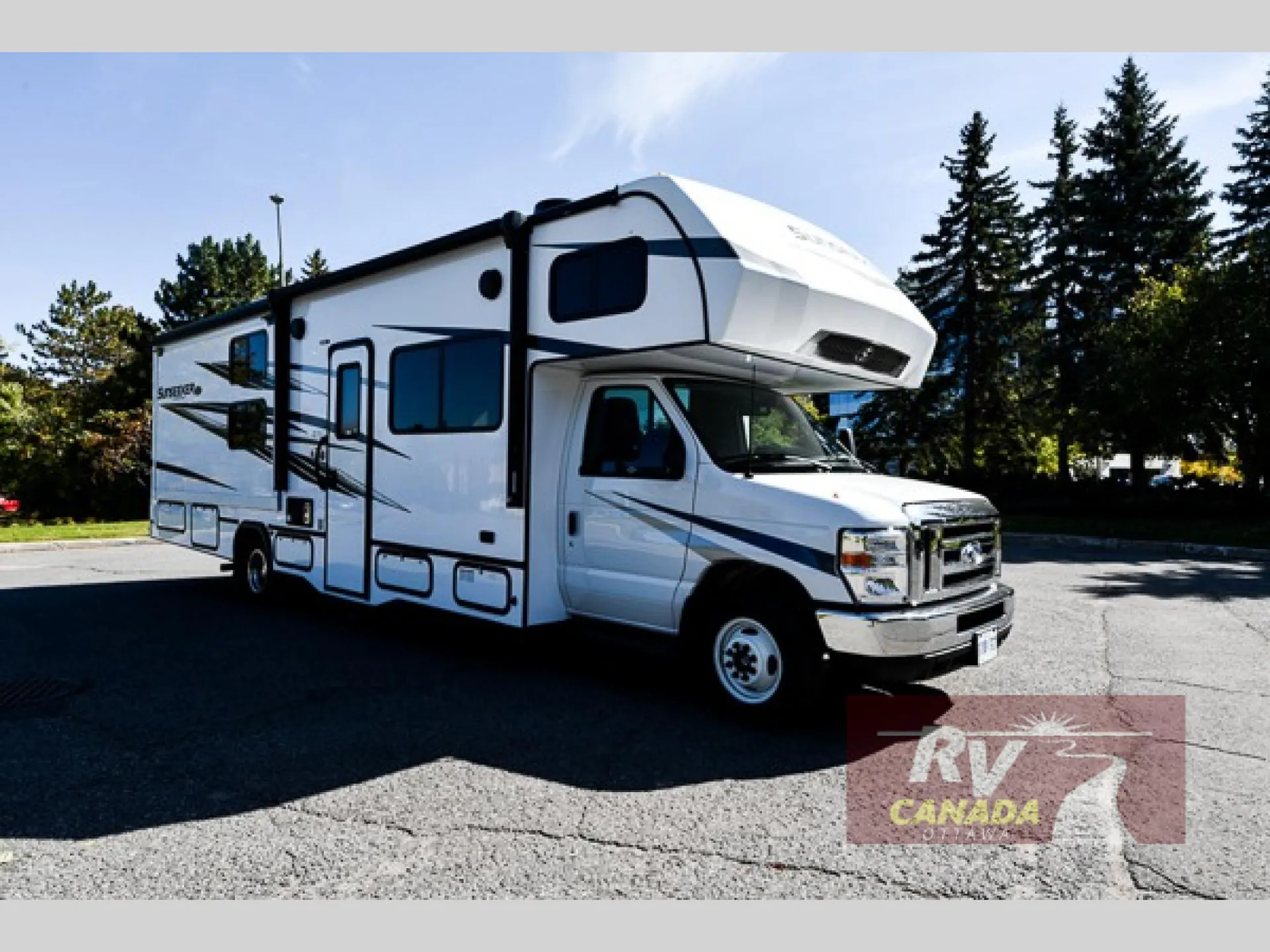 2024 Forest River Sunseeker LE 3250DSLE