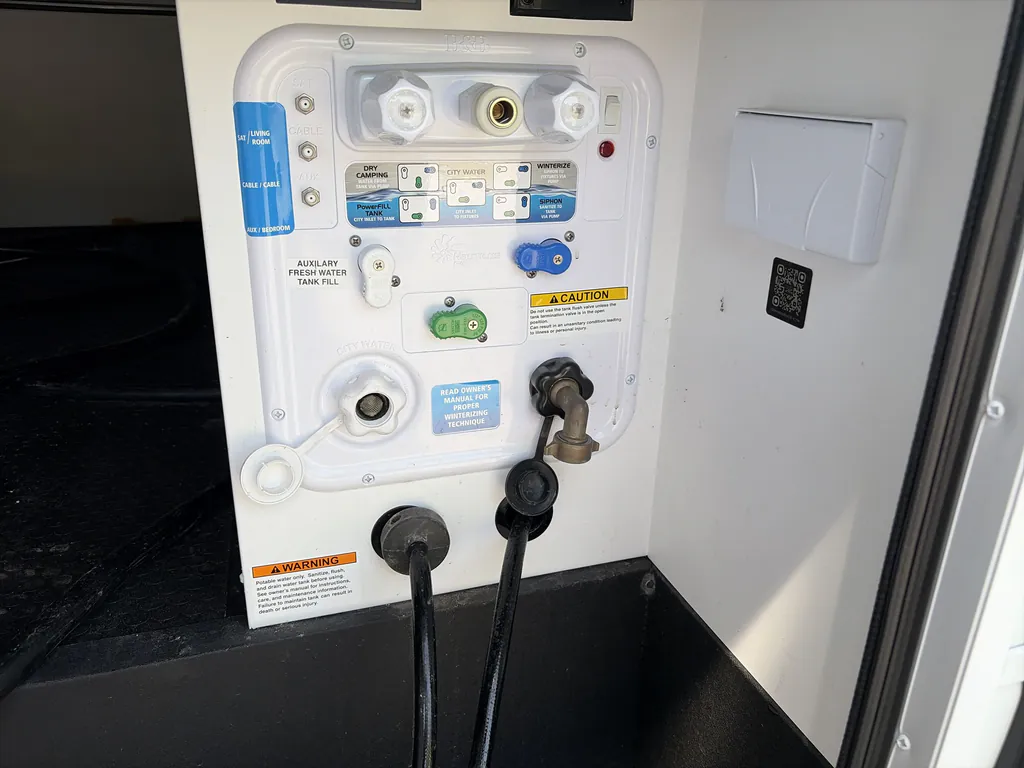 2025 Brinkley Model Z 3610, Photos photo 29