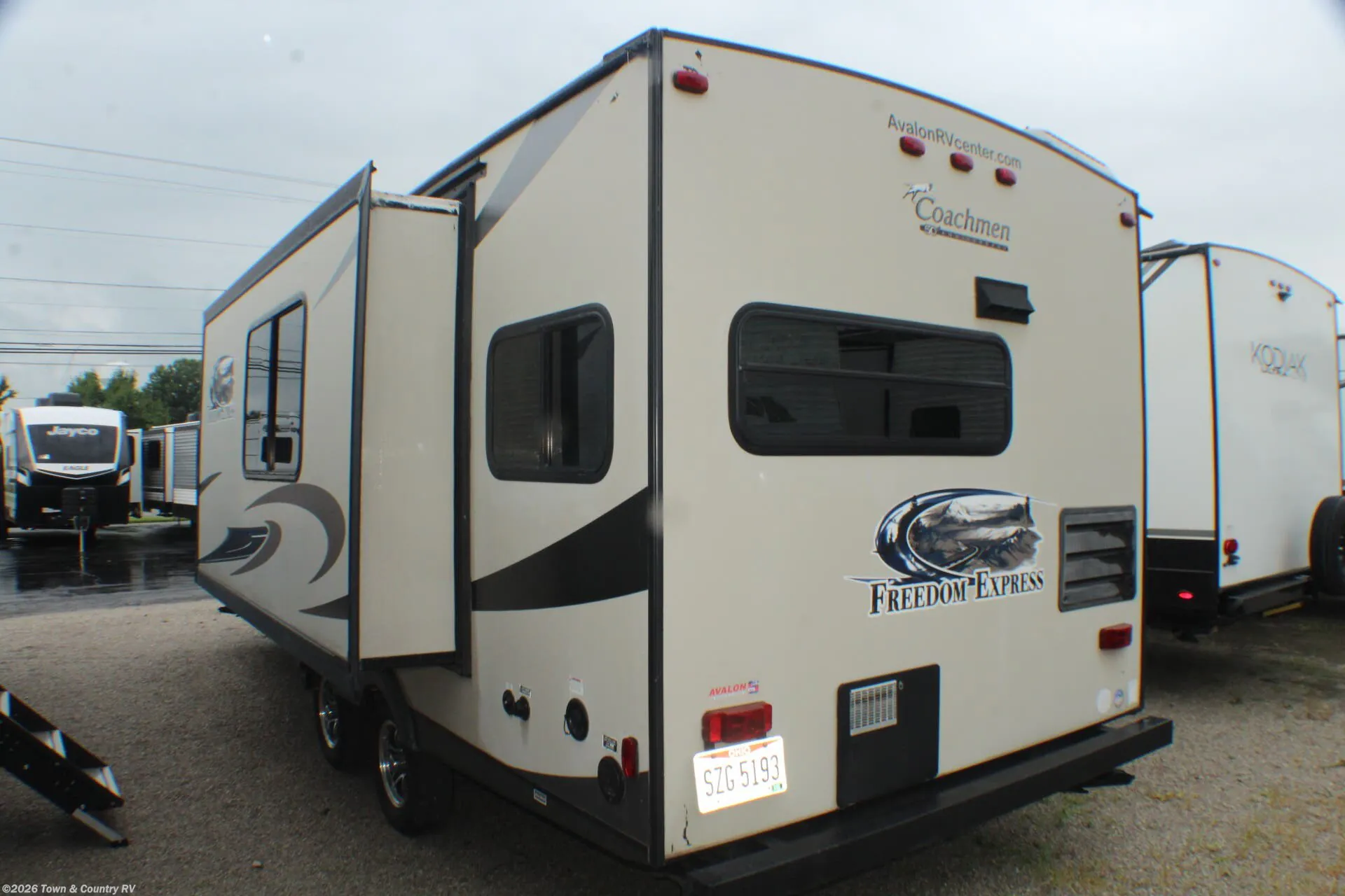 2014 Coachmen Freedom Express 246RKS - Photo 3