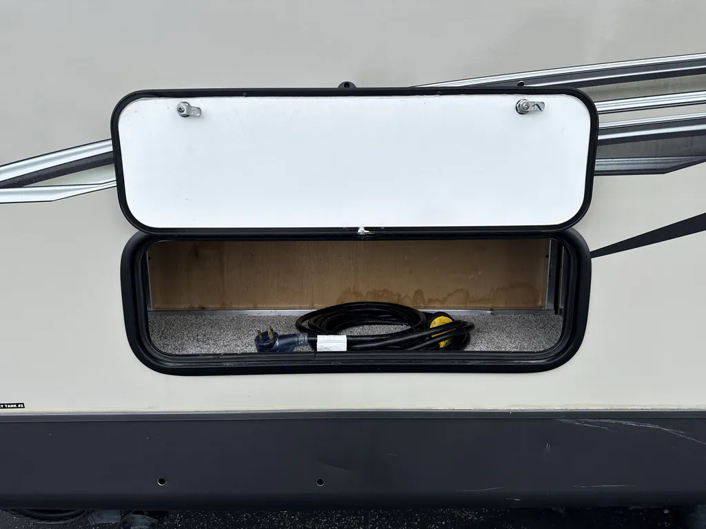 2022 Forest River Flagstaff Micro Lite 25FKS, Photos photo 23