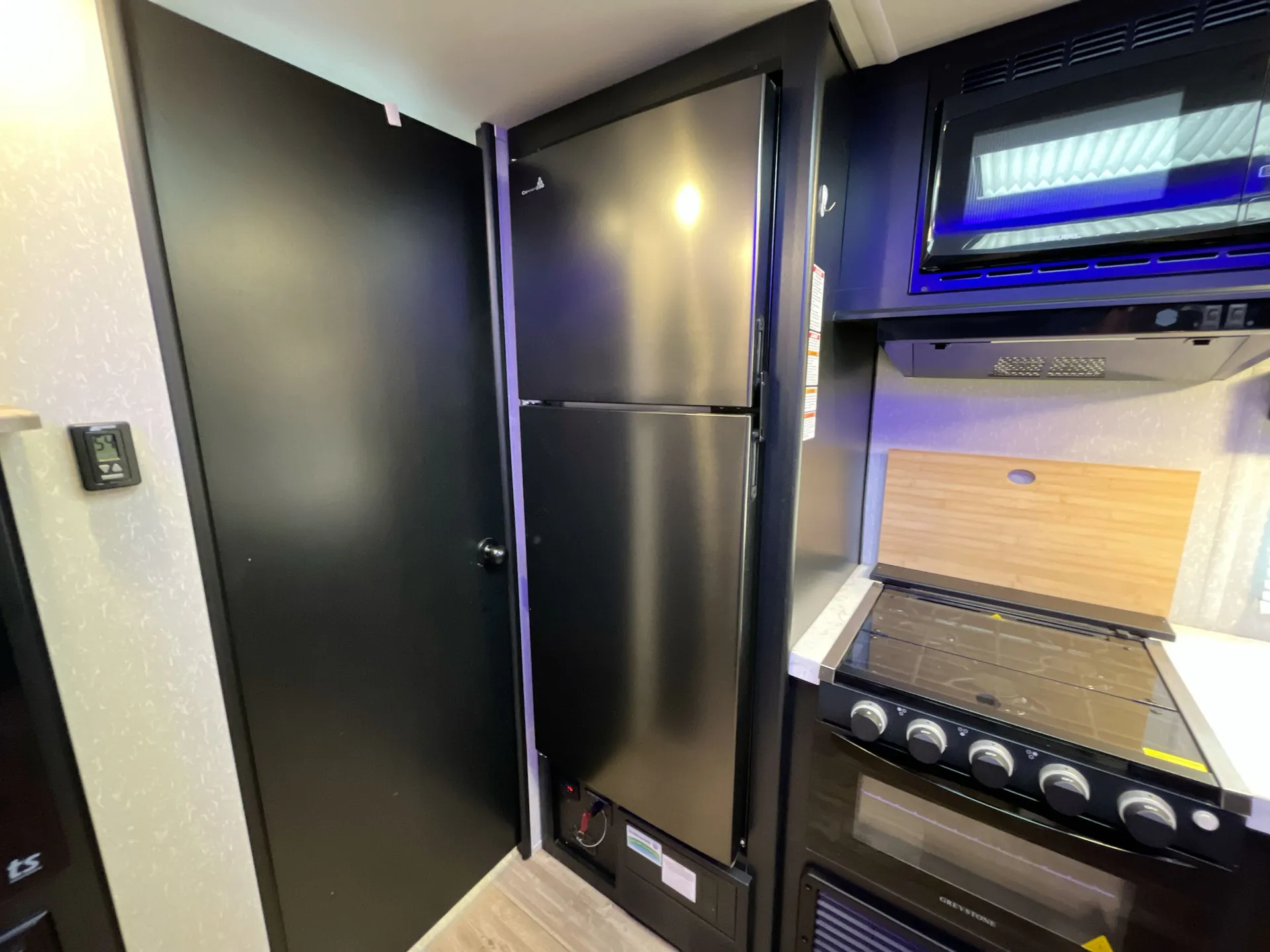 2022 Forest River Cherokee Grey Wolf 23MK — fridge