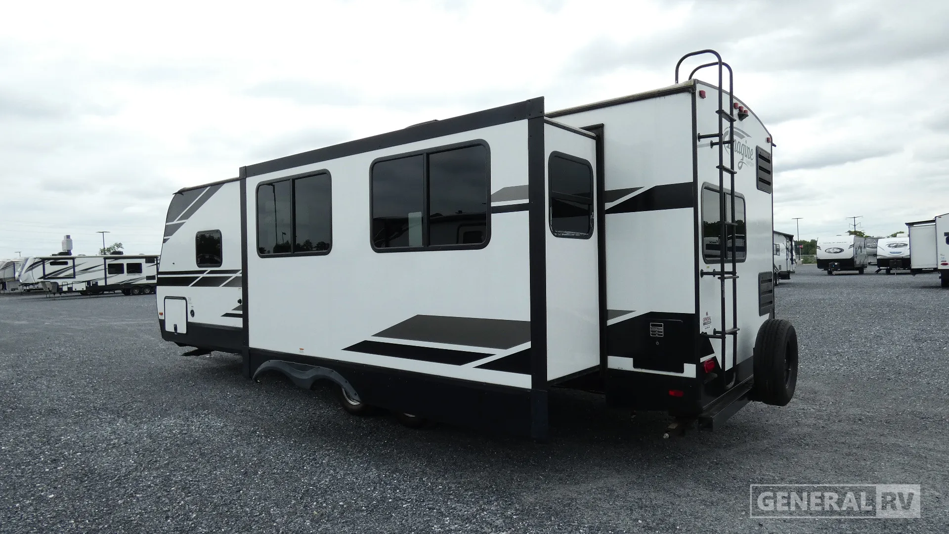 2021 Grand Design Imagine 2670MK - Photo 4