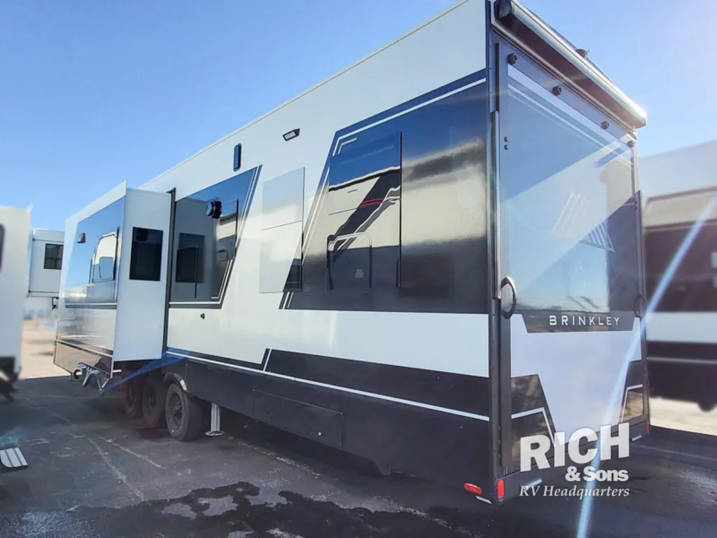 2026 Brinkley Model G 4100, Photos photo 4