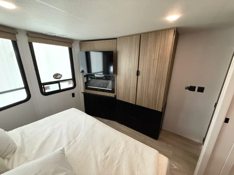 2026 Forest River Salem Grand Villa 42ZEN, Photos photo 28