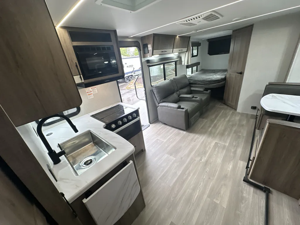2025 Grand Design Imagine XLS 25DBE, Photos photo 14