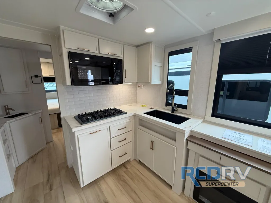 2026 Brinkley Model I 294, Photos photo 11