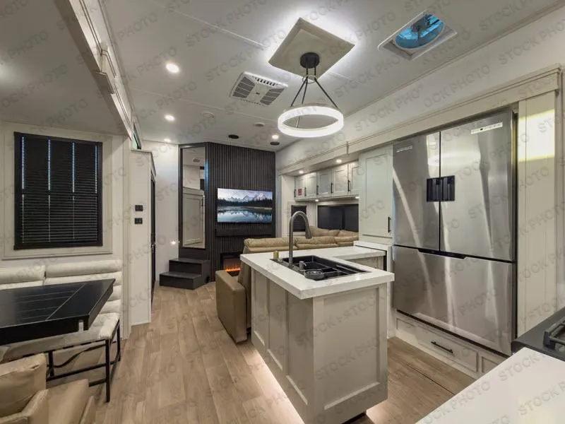 2027 Grand Design Solitude 414LJMJ - Photo 4