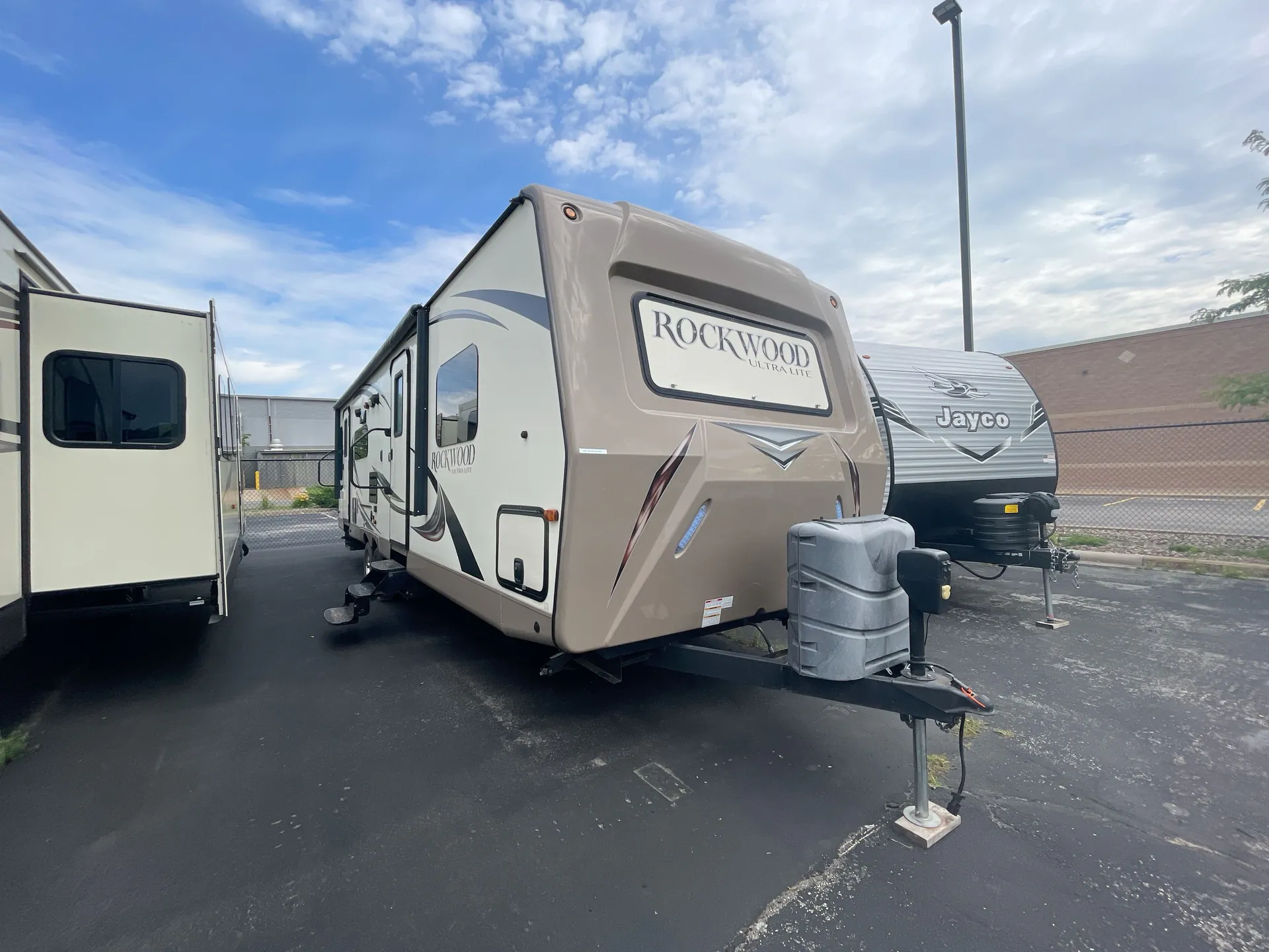 2016 Forest River Rockwood Ultra Lite 2904WS