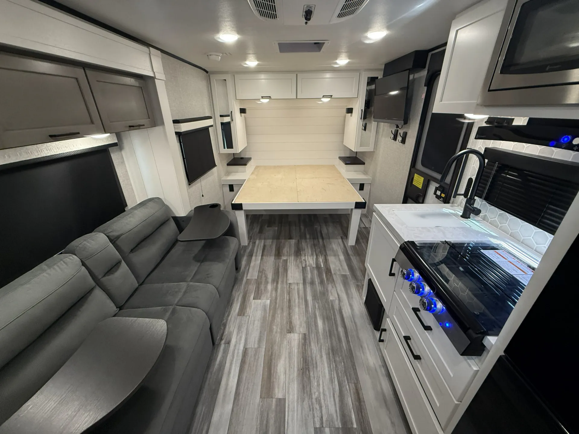 2025 Jayco Jay Feather Micro 183FBS - Photo 4