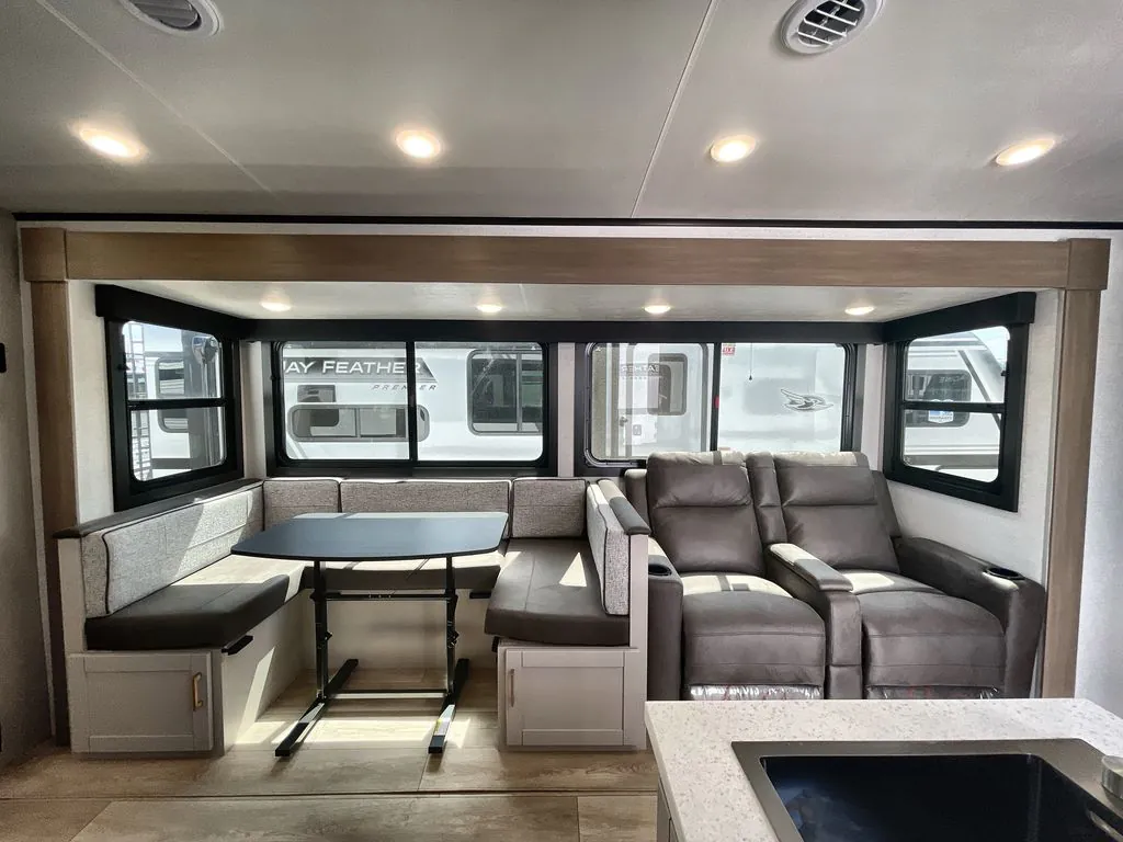 2027 Jayco Jay Feather 29BHB, Photos photo 13