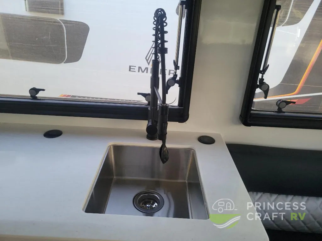 2027 Palomino Pause Reboot Edition 174, Photos photo 15