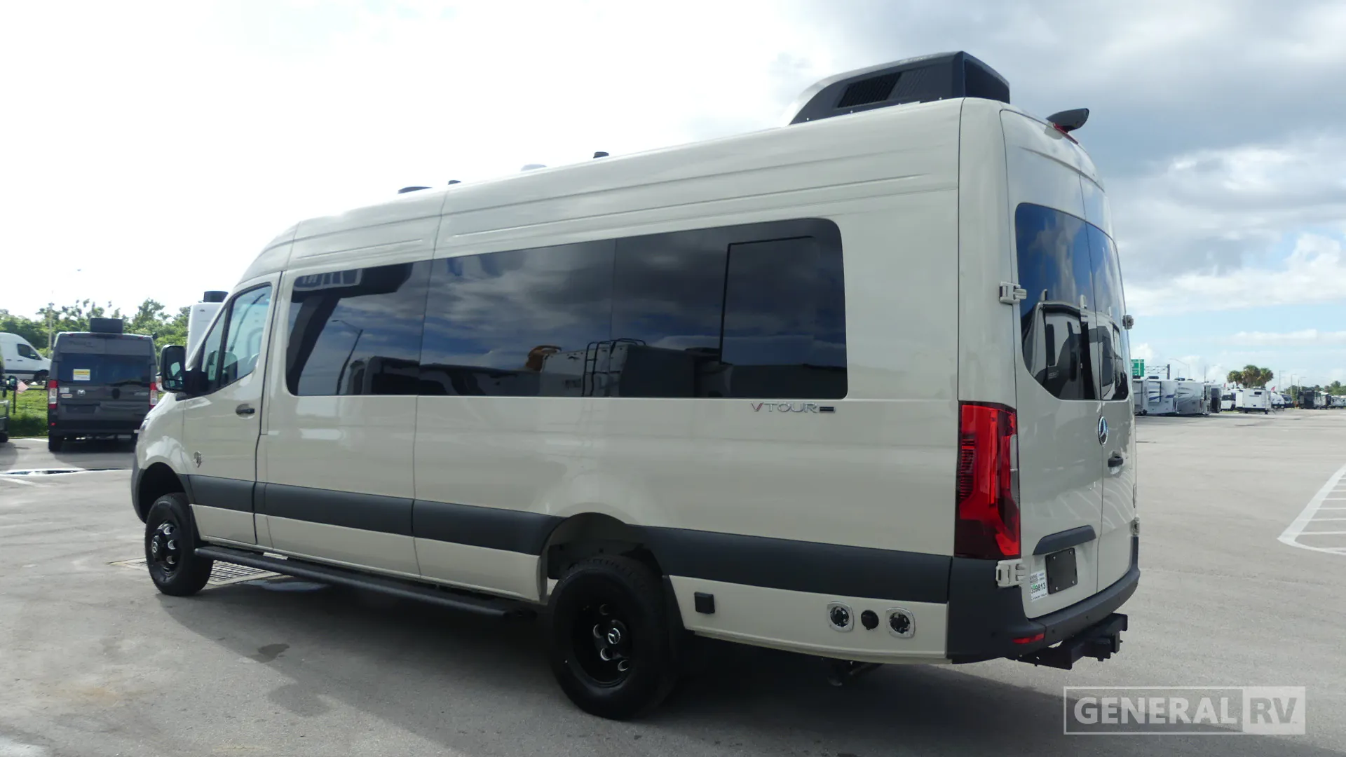 2027 OGV Luxury Coach VTOUR 170 7RL - Photo 4