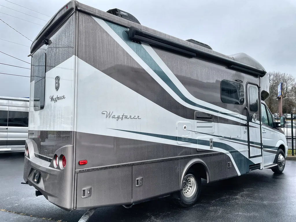 2019 Tiffin Wayfarer 24 FW, Photos photo 9