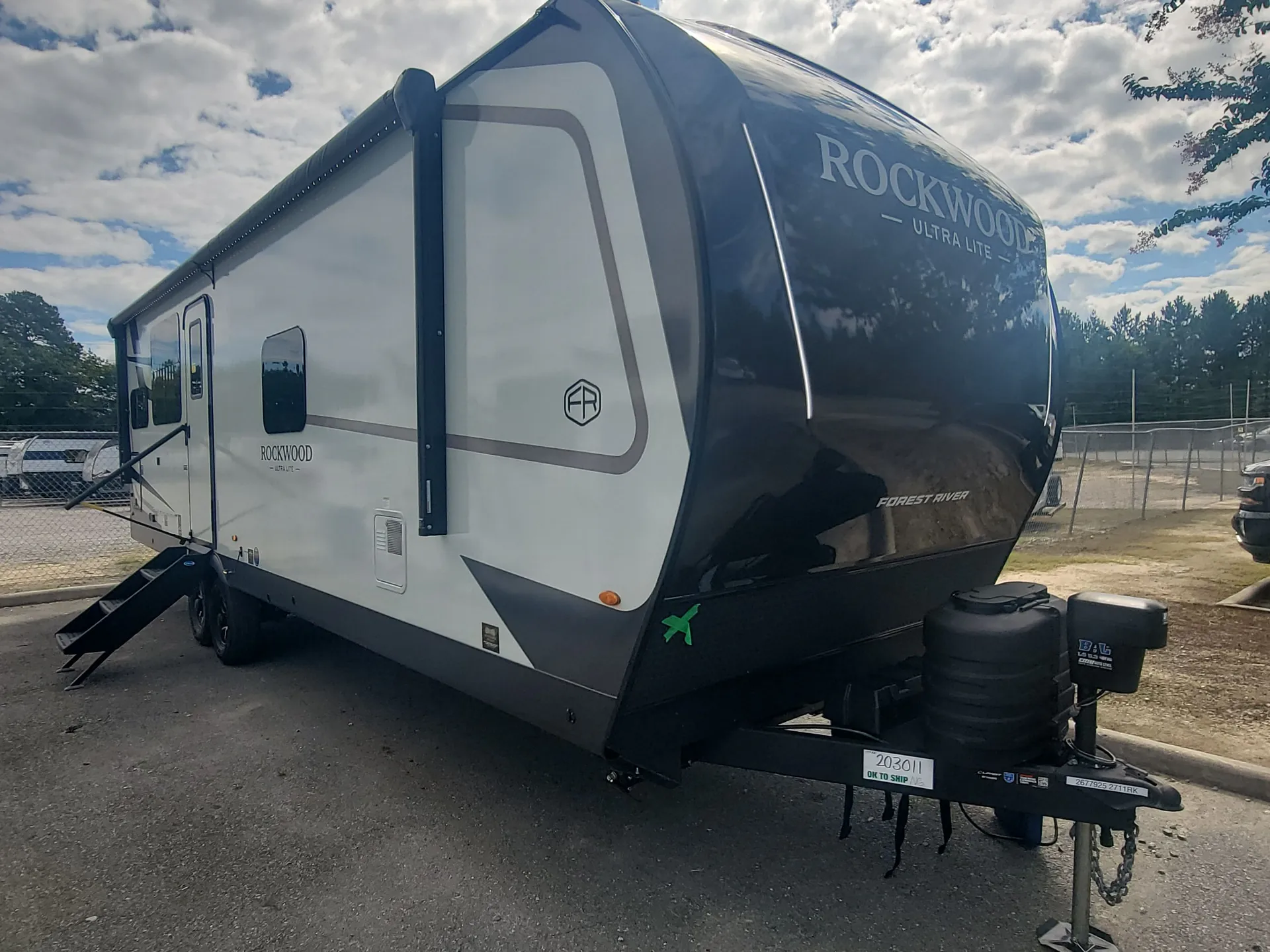 2027 Forest River Rockwood Ultra Lite 2711RK