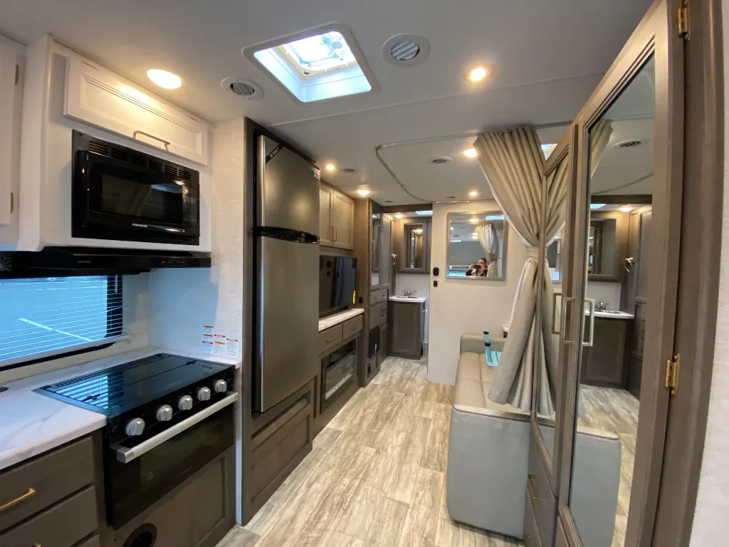 2024 Thor Motor Coach Freedom Elite 27HE, Photos photo 20