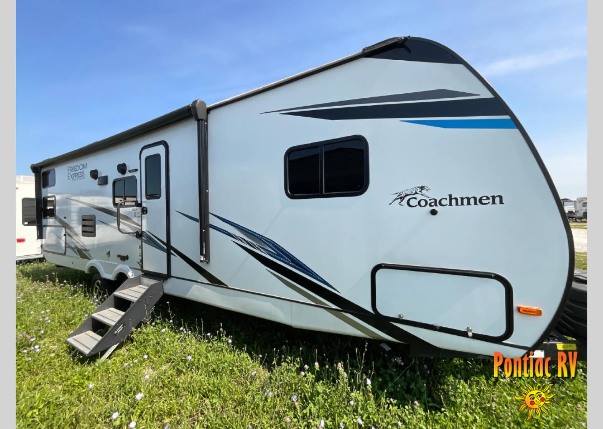 2023 Coachmen Freedom Express Ultra Lite 294BHDS - Photo 2