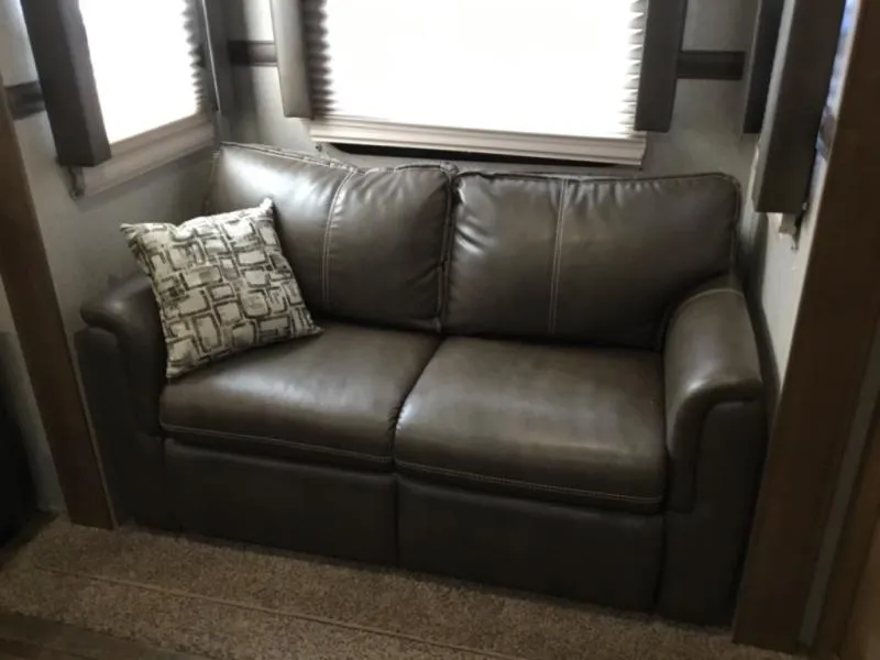 2018 Forest River RV Rockwood Signature Ultra Lite 8298WS - Photo 3