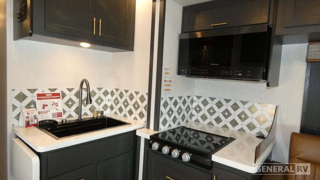 2027 Nexus Ghost 33DS, Photos photo 6