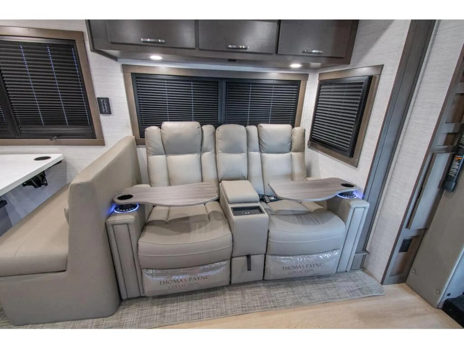 2026 Dynamax Corp DynaQuest XL 3700BD dealer photo 9 from Blue Compass RV