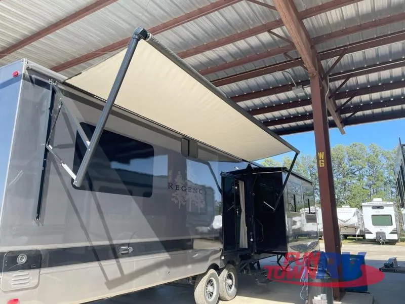 2025 Redwood RV Regency 3721FDB - Photo 3