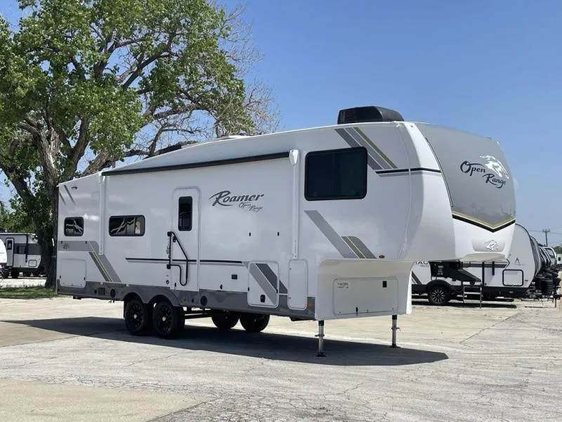 2026 Open Range RV Roamer 27RKSS - Photo 2