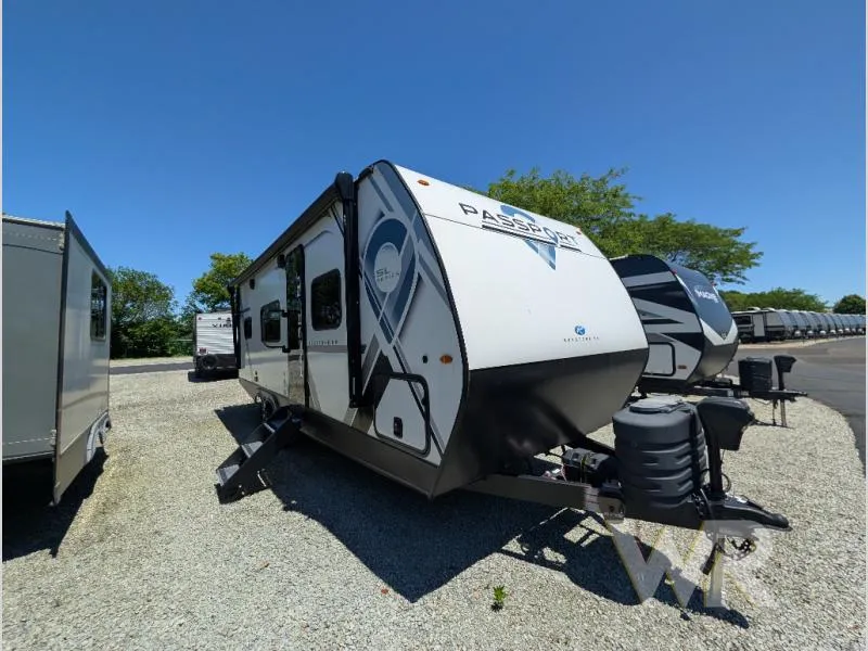 2024 Keystone Passport SL 229RK - Photo 2