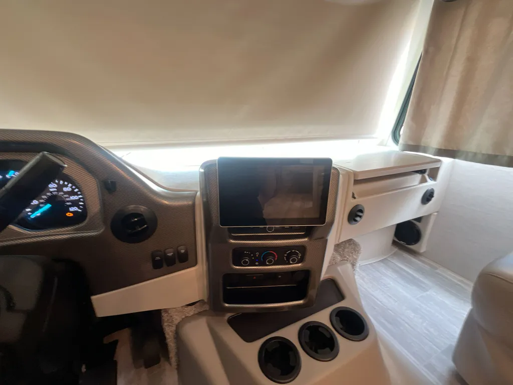 2024 Thor Motor Coach Freedom Traveler A29, Photos photo 27
