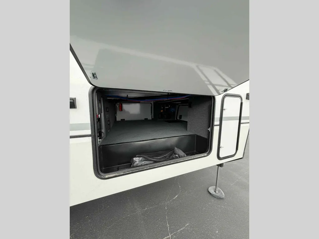 2026 Keystone Raptor 415, Photos photo 27