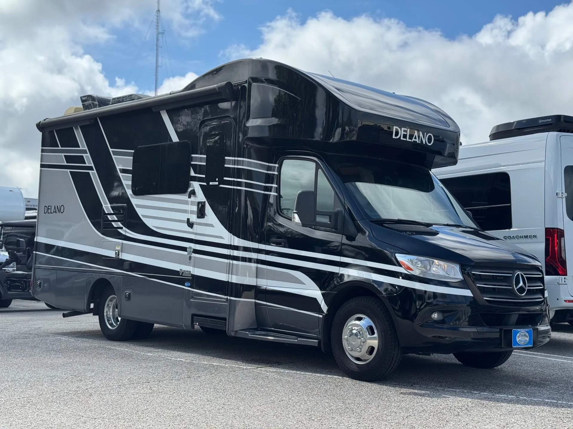 2023 Thor Motor Coach Delano 24TT - Photo 2