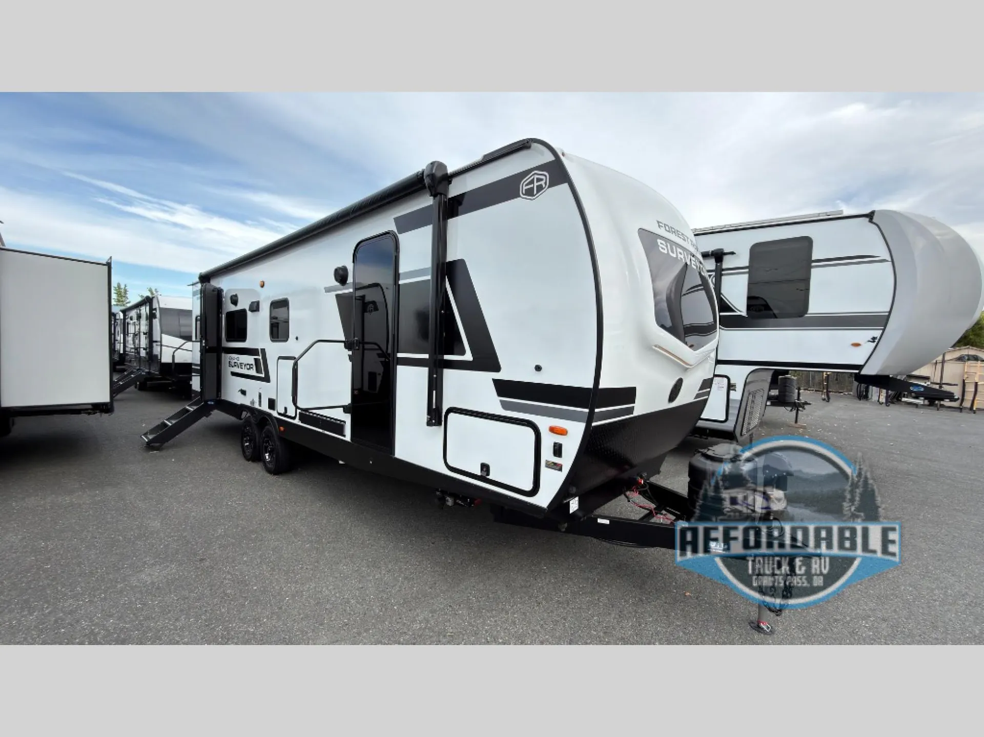 2027 Forest River Grand Surveyor 253RLS