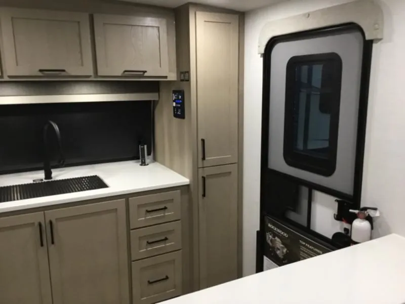 2026 Forest River Rockwood Ultra Lite 2619FK - Photo 4