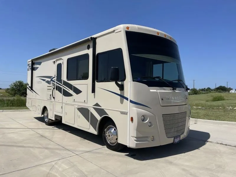 2018 Winnebago Vista 27P - Photo 3