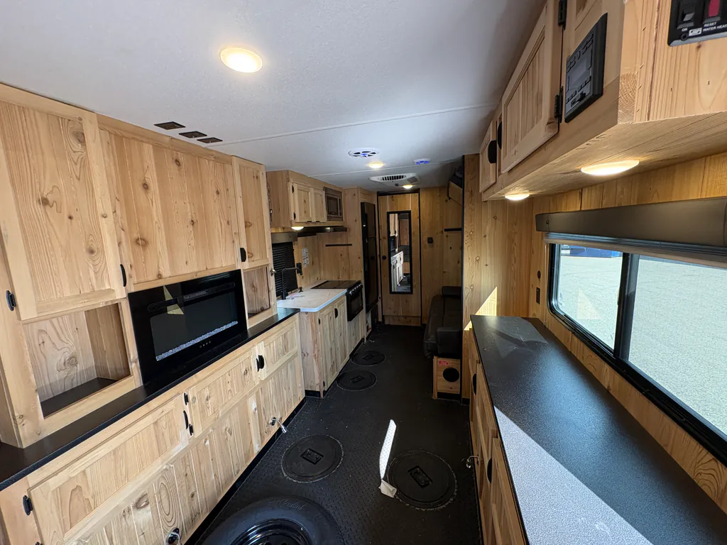 2024 Forest River Cherokee Grey Wolf 21GP, Photos photo 21