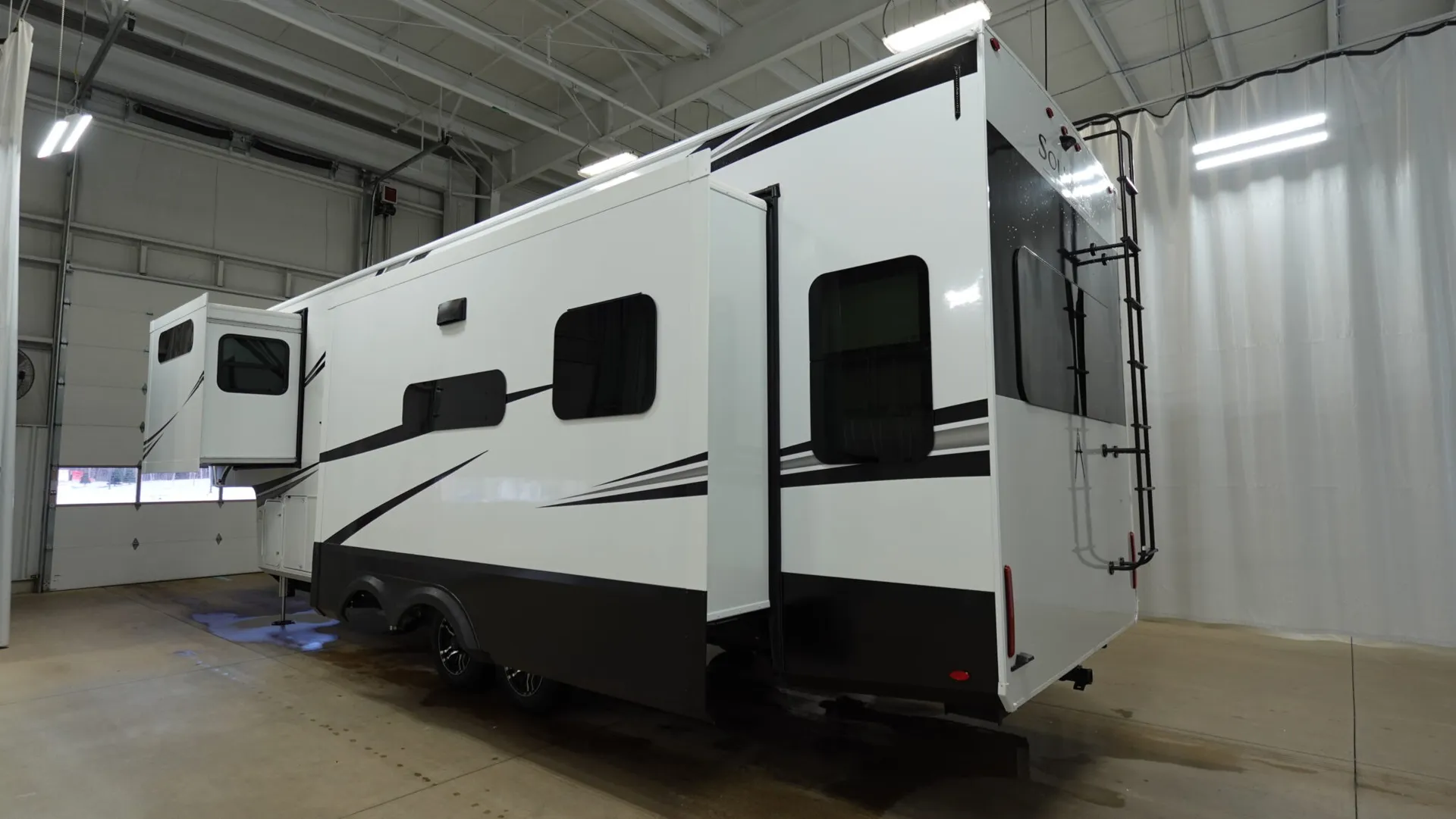 2026 Grand Design Solitude 310GK - Photo 4